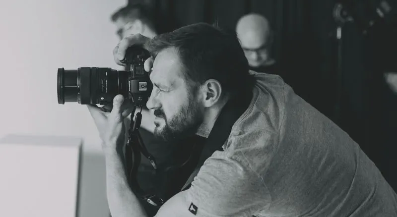 Gdzie znaleźć film Fotograf? Odkryj dostępność online teraz!