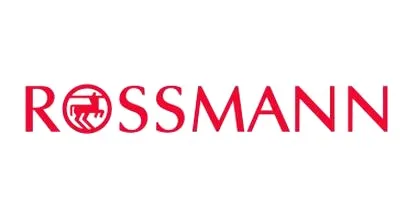 Jak wygodnie wywołać zdjęcia w Rossmannie: kiosk czy online? Porównujemy ceny i usługi