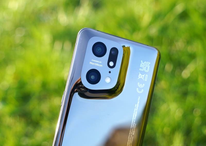 Jaki telefon ma najlepszy aparat? Ranking modeli do zdjęć jak z aparatu