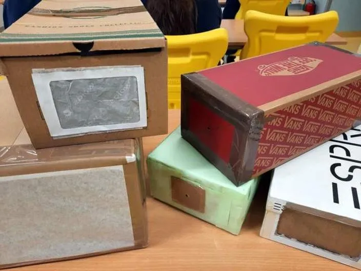 Kiedy wynaleziono aparat fotograficzny? Historia od camera obscura do pierwszych zdjęć
