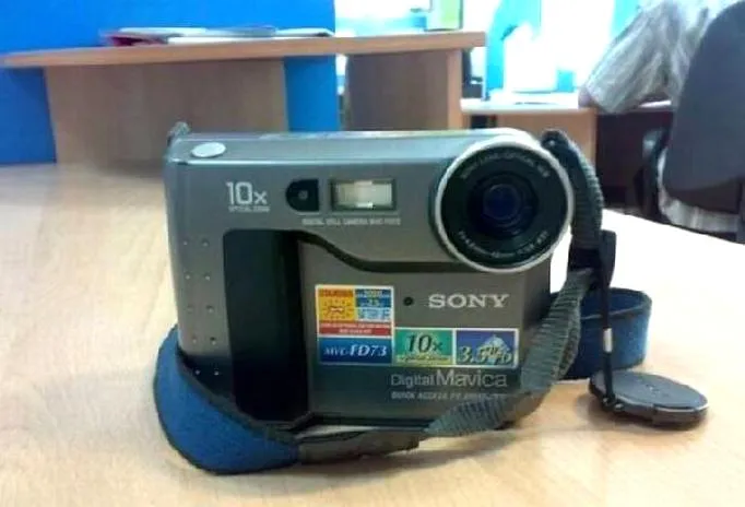 OM SYSTEM OM-1
